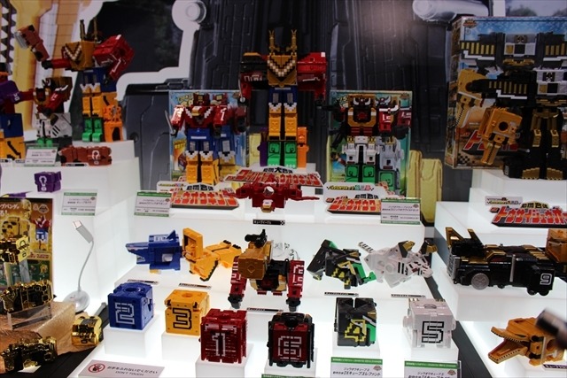 「妖怪ウォッチ」「仮面ライダー」「ウルトラマン」バンダイブースはキッズに人気のおもちゃ大集合@東京おもちゃショー2016