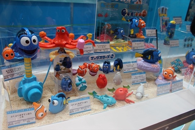 「妖怪ウォッチ」「仮面ライダー」「ウルトラマン」バンダイブースはキッズに人気のおもちゃ大集合@東京おもちゃショー2016