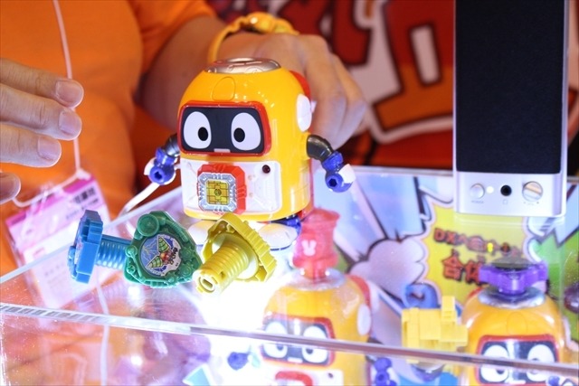 「妖怪ウォッチ」「仮面ライダー」「ウルトラマン」バンダイブースはキッズに人気のおもちゃ大集合@東京おもちゃショー2016