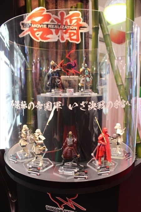 「ゴジラ」「セーラームーン」「スターウォーズ」バンダイブースは大人が楽しめるフィギュアで満載@東京おもちゃショー2016