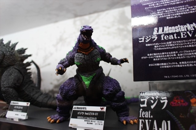 「ゴジラ」「セーラームーン」「スターウォーズ」バンダイブースは大人が楽しめるフィギュアで満載@東京おもちゃショー2016