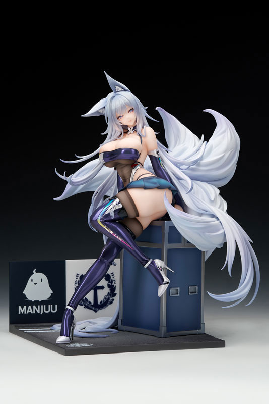 「アズールレーン 信濃 寝待の銀輿Ver. 1/7スケール 完成品フィギュア」