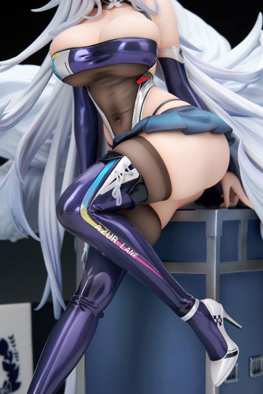 「アズールレーン 信濃 寝待の銀輿Ver. 1/7スケール 完成品フィギュア」