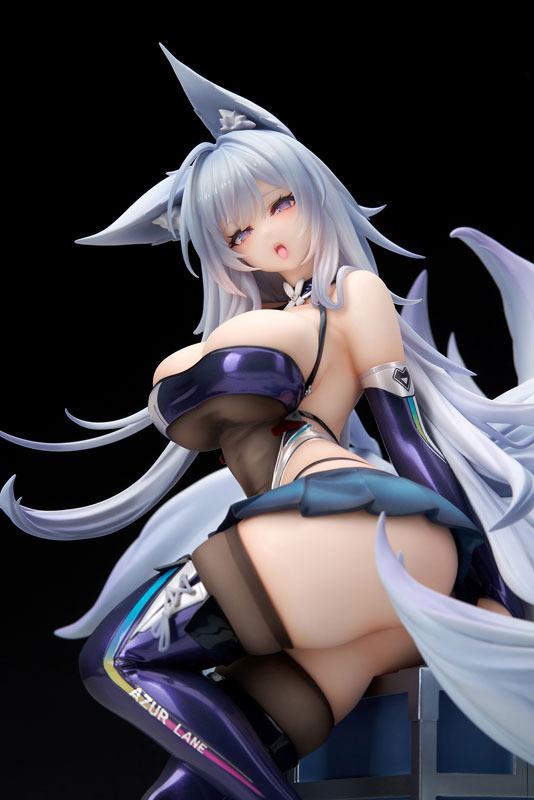 「アズールレーン 信濃 寝待の銀輿Ver. 1/7スケール 完成品フィギュア」