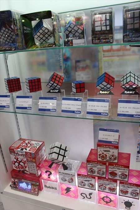 VRデバイス「BotsNewVR」や「おえかきアーティスト」など盛りだくさん メガハウスブース@東京おもちゃショー2016