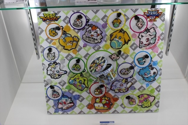 VRデバイス「BotsNewVR」や「おえかきアーティスト」など盛りだくさん メガハウスブース@東京おもちゃショー2016