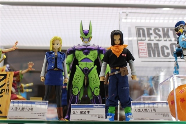 VRデバイス「BotsNewVR」や「おえかきアーティスト」など盛りだくさん メガハウスブース@東京おもちゃショー2016