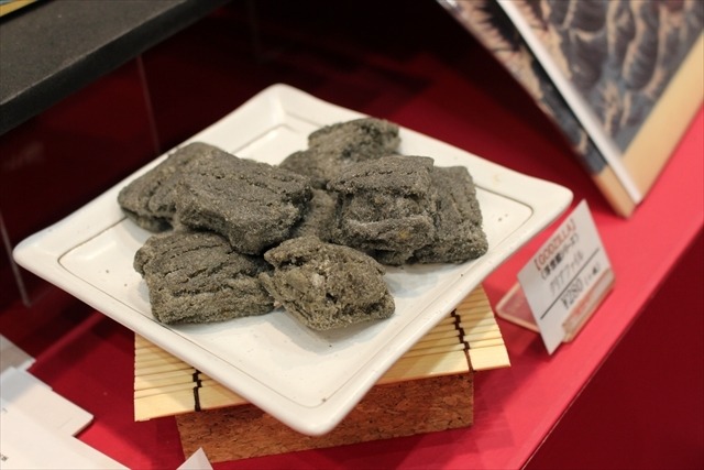 「ゴジラ」浮世絵グッズにおかきまで！フォーカートブース@東京おもちゃショー2016