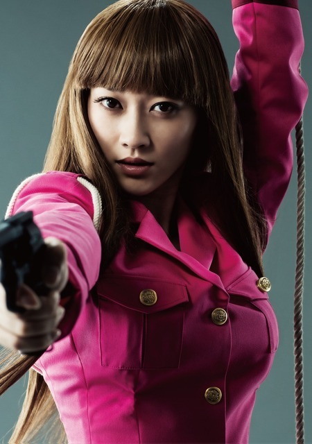 秋本・カトリーヌ・麗子役　原 幹恵／舞台版「こちら葛飾区亀有公園前派出所」（C）秋本治・アトリエびーだま／集英社（C）舞台版「こちら葛飾区亀有公園前派出所」製作委員会2016