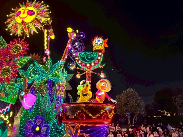 東京ディズニーランド・エレクトリカルパレード・ドリームライツが25周年！記念メッセージ入りスペシャル画像も登場【ディズニー】