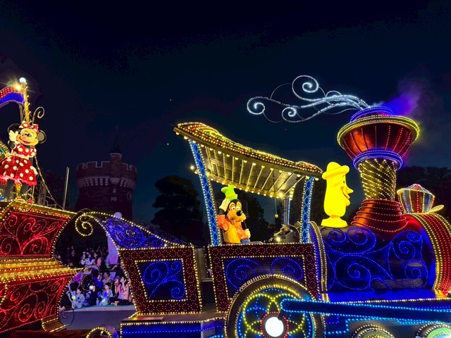 東京ディズニーランド・エレクトリカルパレード・ドリームライツが25周年！記念メッセージ入りスペシャル画像も登場【ディズニー】
