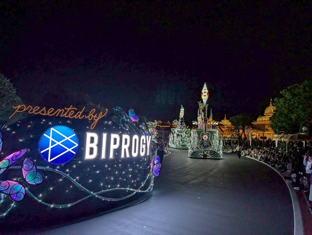 東京ディズニーランド・エレクトリカルパレード・ドリームライツが25周年！記念メッセージ入りスペシャル画像も登場【ディズニー】