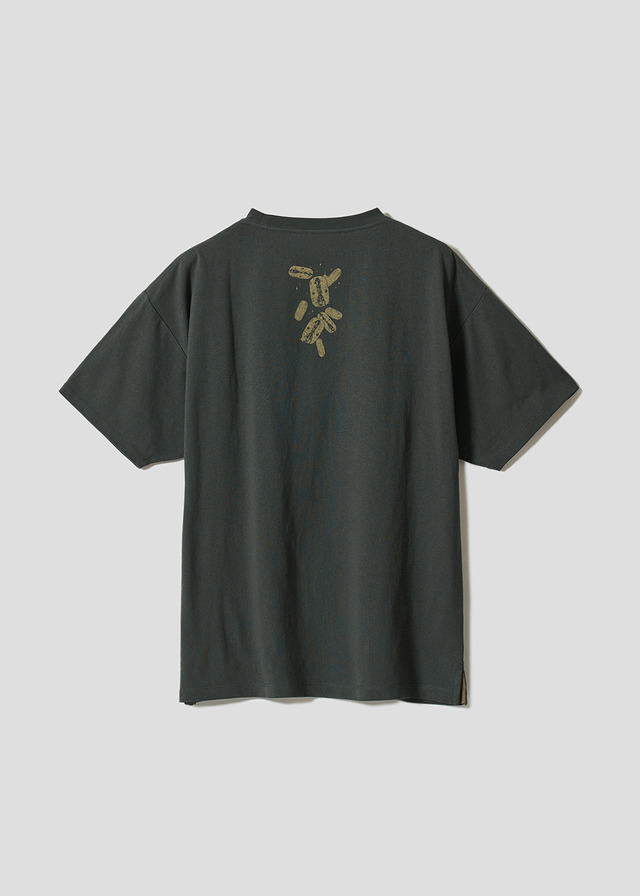 アニメ『刃牙道』×グラニフ　「強き人よ｜ビッグシルエットTシャツ」背面