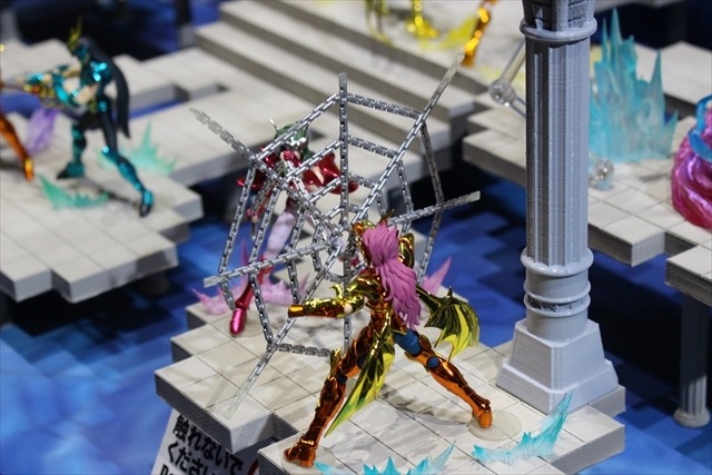 「聖闘士星矢30周年展」レポート 車田正美の原画や黄金聖衣12体が勢揃い