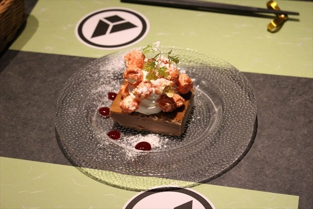 「刀剣茶寮」秋葉原にオープン　刀剣を眺めながら美味しいご飯に舌鼓