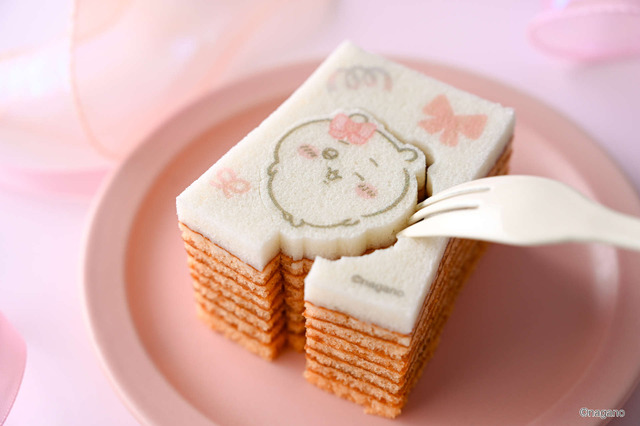 ちいかわ かたぬきバウム リボン・ちいかわ（いちご）