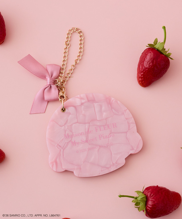 サンリオ「マイスウィートピアノ」×Maison de FLEUR　コラボグッズ「マイスウィートピアノ スライドミラーチャーム」裏面