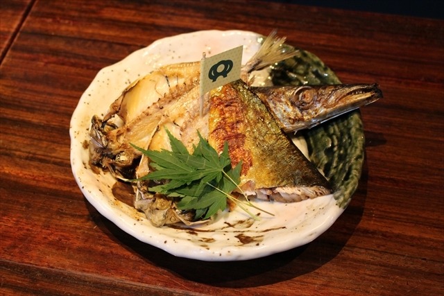 昼間から6つ子も集合！  「さが松り居酒屋」美味しい佐賀の名産がメニューに