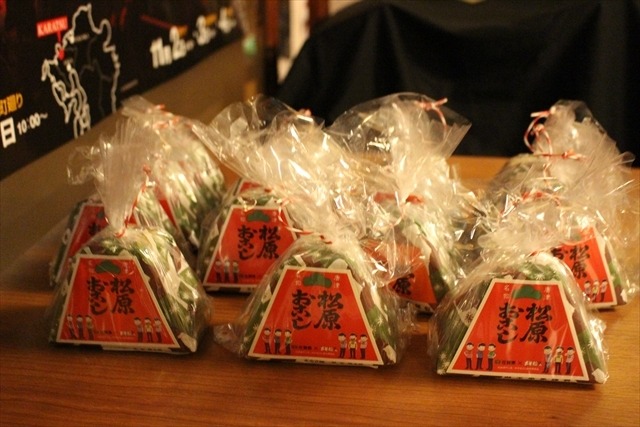 昼間から6つ子も集合！  「さが松り居酒屋」美味しい佐賀の名産がメニューに