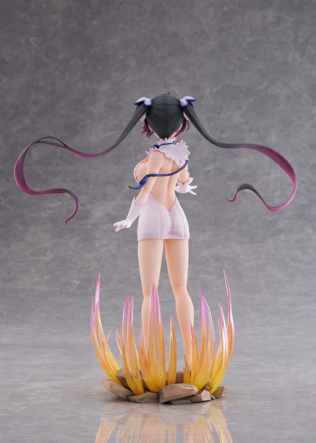 1/7スケールフィギュア　ダンジョンに出会いを求めるのは間違っているだろうかⅤ「ヘスティア」神威解放Ver.