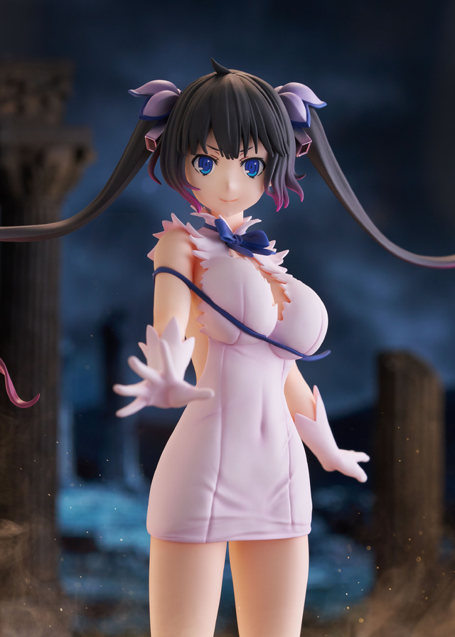 1/7スケールフィギュア　ダンジョンに出会いを求めるのは間違っているだろうかⅤ「ヘスティア」神威解放Ver.