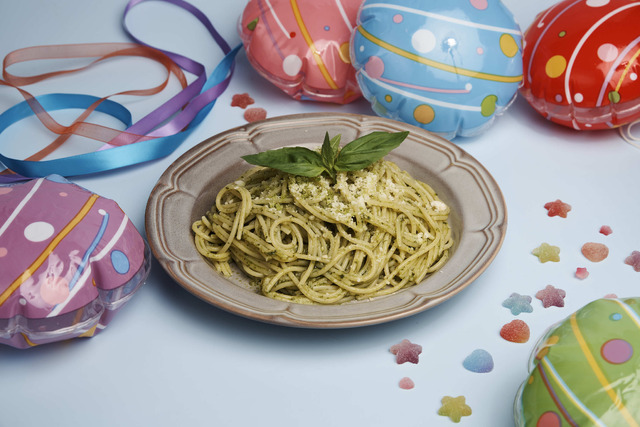 「超かぐや姫！ × andGALLERY Collaboration Cafe」　コラボメニュー「かぐやと彩葉のジェノベーゼパスタ」