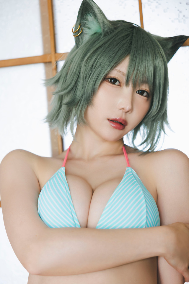 「ヤングマガジン」34号 コラボグラビア
