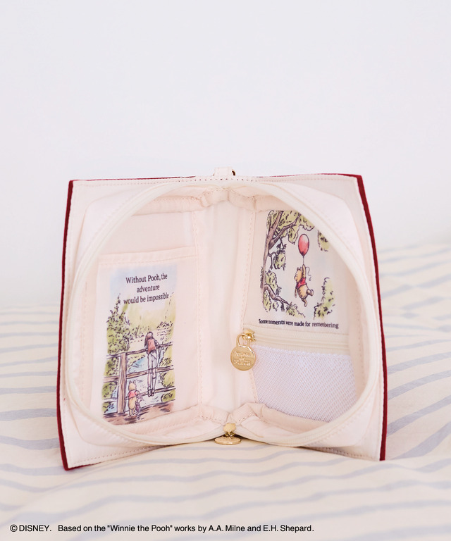 Winnie the Pooh/ブック型ポーチ