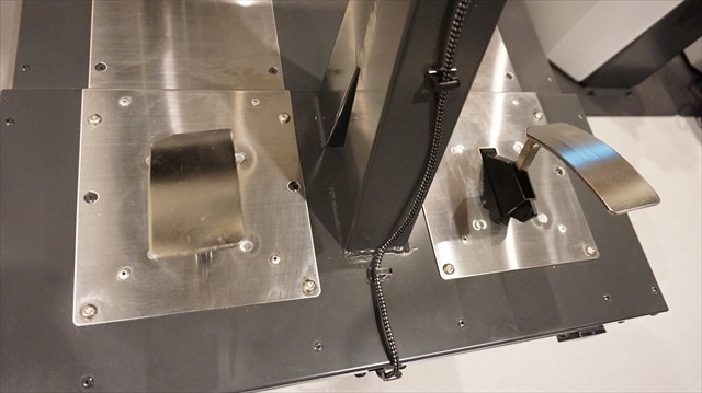 VR-ATシミュレーター『ボトムズ バトリング野郎』の再現度が“むせる”ほど高い！鉄の棺桶を実際に体験