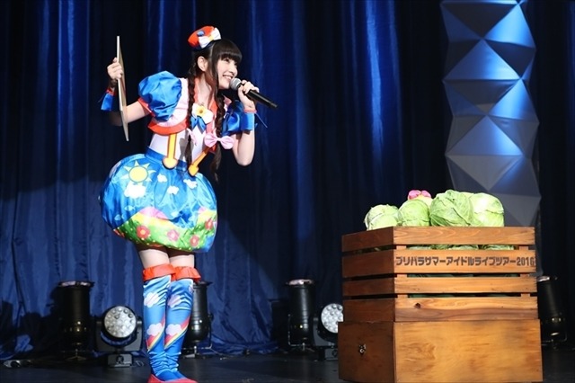 「EZ DO DANCE」や「シオぽよ！」を披露　「プリパラ サマーアイドルライブツアー2016」東京公演・昼の部レポート