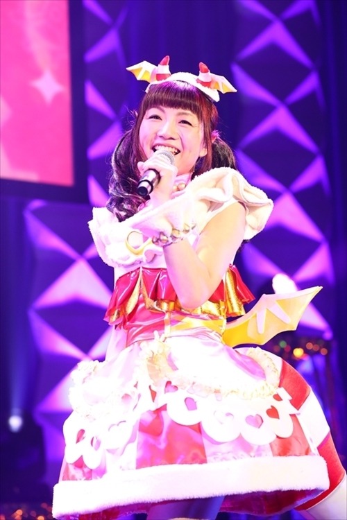 「EZ DO DANCE」や「シオぽよ！」を披露　「プリパラ サマーアイドルライブツアー2016」東京公演・昼の部レポート