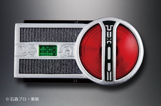 「仮面ライダー555」変身ギア・ファイズアクセルが大人向けに商品化