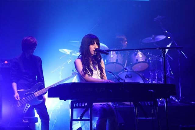 「灰と激奏のグリムガル」朗読劇とアーティストライブが融合したスペシャルステージが展開