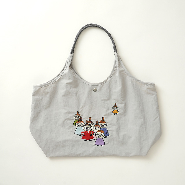 「ムーミン」リッチな刺繍のトートバッグ