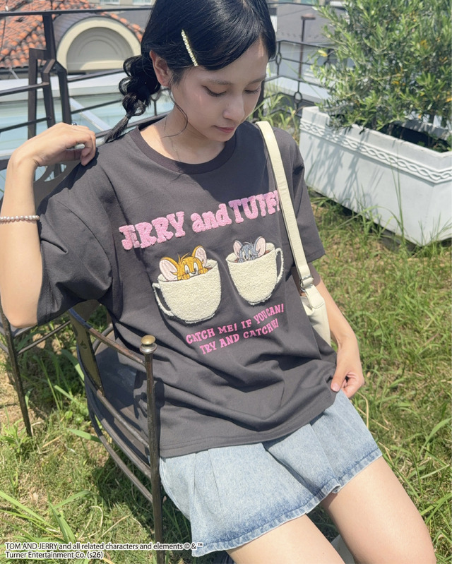 アクリルキーホルダー付トムとジェリーTシャツ