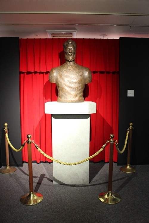 『機動戦士ガンダムTHE ORIGIN展』安彦良和と池田秀一も来場「スタッフの息吹を感じてほしい」