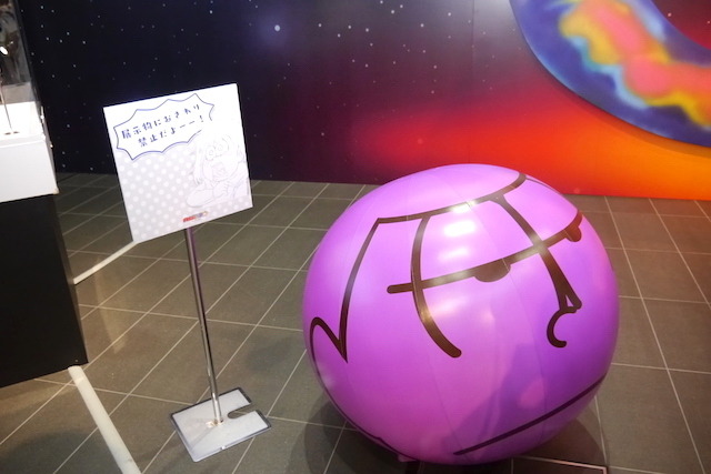 「おそ松EXPO」が秋葉原で開催 限定公開映像や生原画、実物大6つ子の立像などが所狭し！