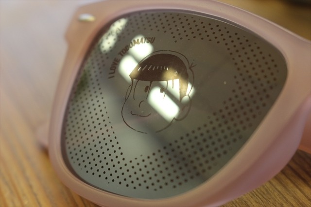 「おそ松さん」JINSコラボ　サングラスでさりげない推し松アピール