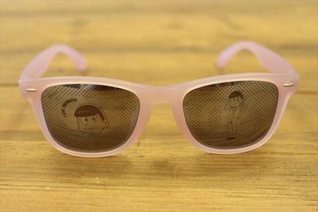 「おそ松さん」JINSコラボ　サングラスでさりげない推し松アピール