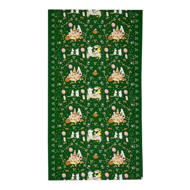 テーブルクロス 250×140cm本体価格 8,000円（税込8,800円）