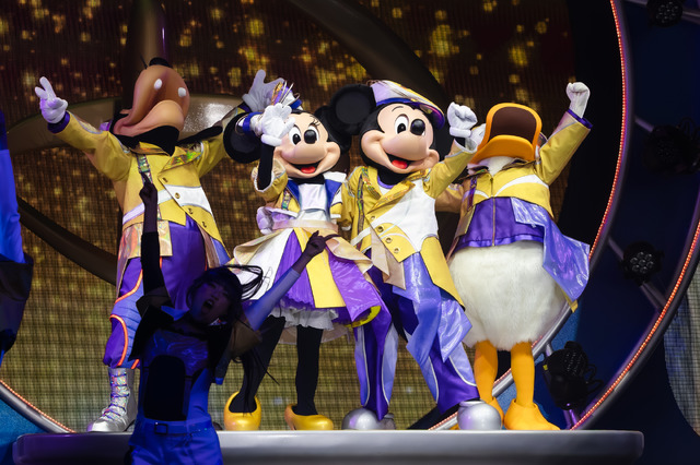 東京ディズニーランドで新ショー始動！ライブパフォーマンスで贈る豪華ステージ！【現地レポ】