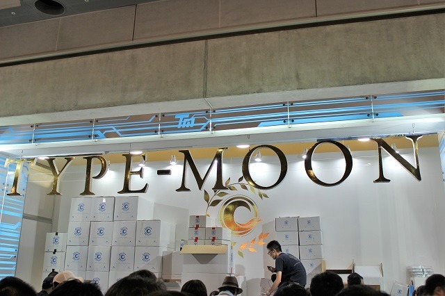 「Fate/Grand Order」のジャンヌオルタ缶バッジが大人気！　「TYPE-MOON」ブース【コミケ90】