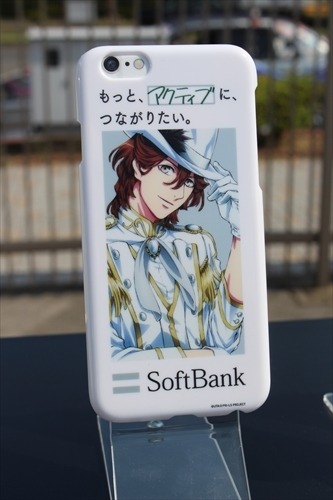 「うたプリ」移動基地局はアイドル11人のビジュアル　ソフトバンク【コミケ90】