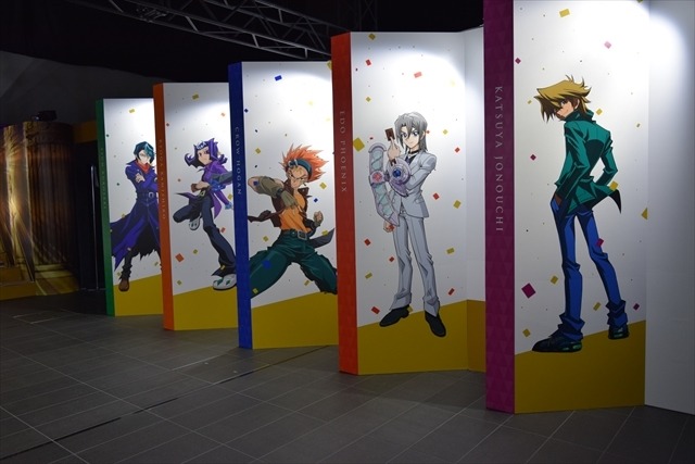 C)高橋和希 スタジオ・ダイス／集英社・テレビ東京・NAS(C)高橋和希 スタジオ・ダイス／2016 劇場版「遊☆戯☆王」製作委員会