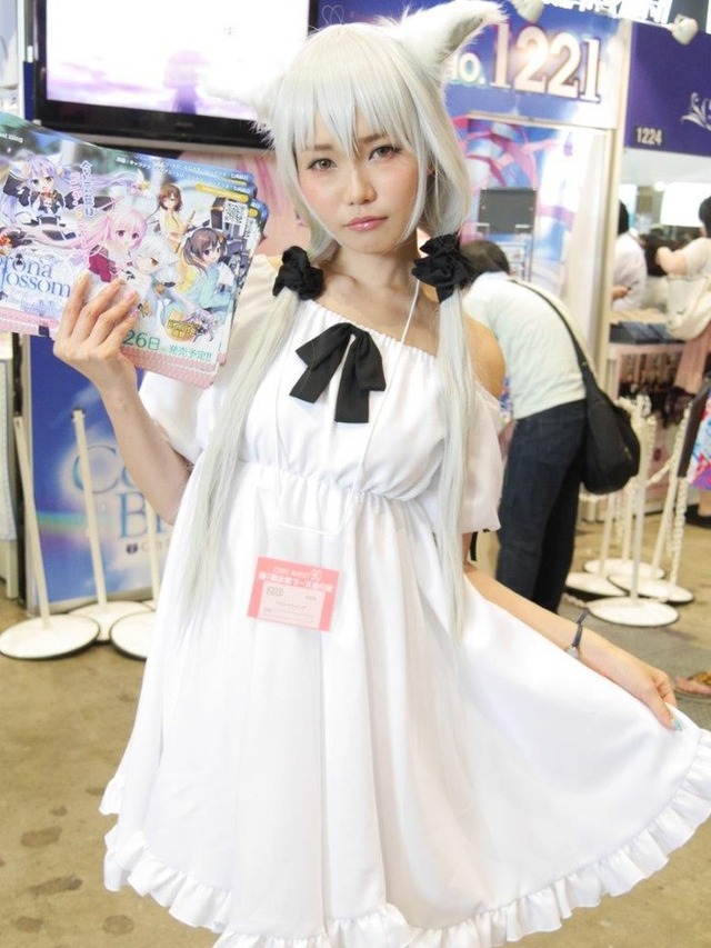 《撮影：松木和成》