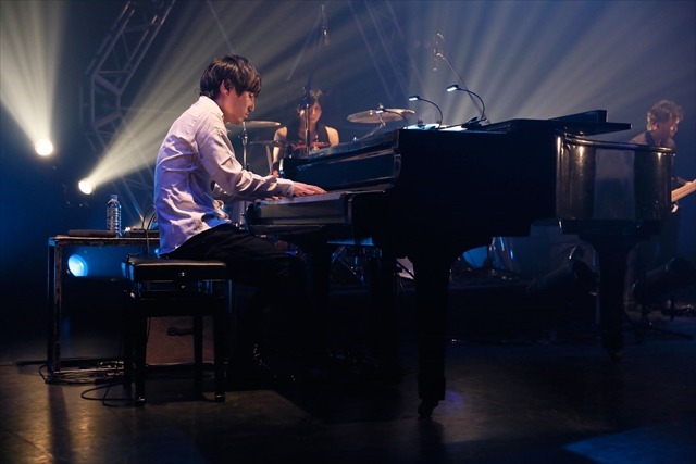 「ガンダムUC」澤野弘之と歌姫3人で魅了 歴代ガンダム主題歌も披露されたスペシャルライブ