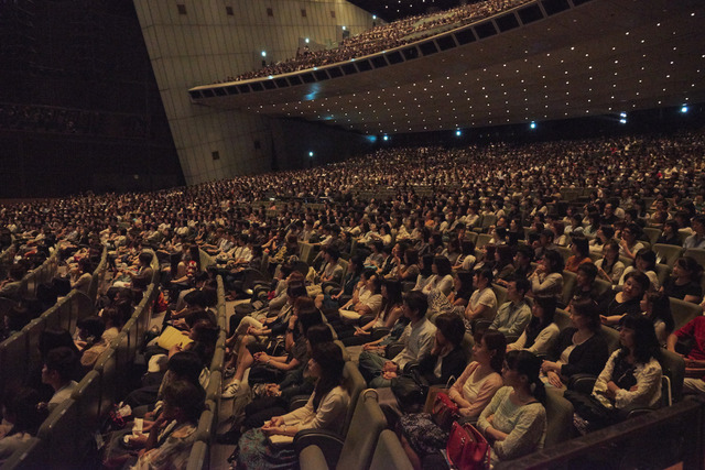 「ハリー・ポッター in コンサート シリーズ第1弾！『ハリー・ポッターと賢者の石』」HARRY POTTER characters, names and related indicia are (C) & TM Warner Bros. Entertainment Inc. Harry Potter Publishing Rights (C) JKR. (s16)