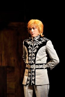 「銀河英雄伝説　輝く星　闇を裂いて」撮影：鏡田伸幸