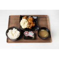 ストリーマー「恭一郎」 、VTuber「赤見かるび」 × Pepper PARLORのスペシャルコラボカフェを2月4日から期間限定オープン