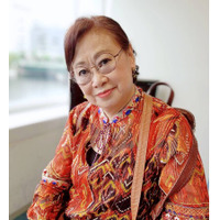 【生涯10万ページの奇跡】手塚治虫が認め、大英博物館が飾った「レジェンド」井出智香恵。78歳、月間100ページを執筆する驚異の現役漫画家が贈る、自伝『ペンにりぼんを』第3巻発売！